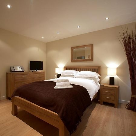 Southwich House By Esa Daire Swindon Dış mekan fotoğraf