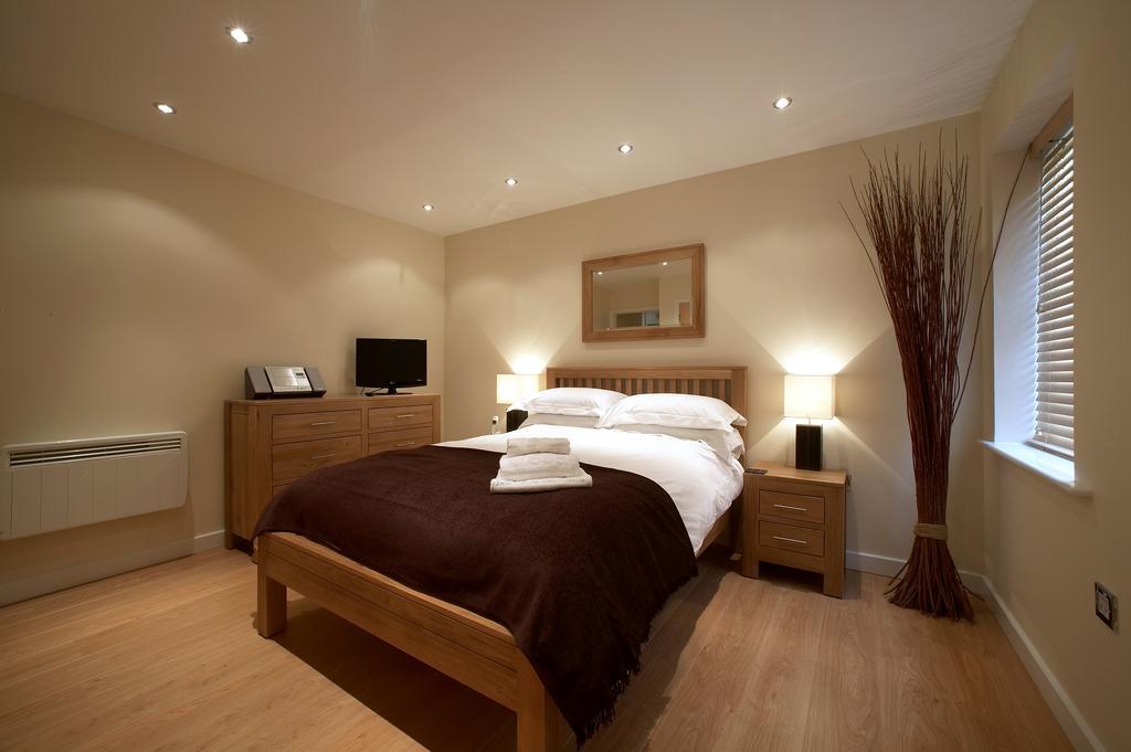 Southwich House By Esa Daire Swindon Dış mekan fotoğraf
